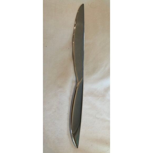 Nambe, Swift (Stainless) Modern Solid Knife - Picture 2 of 2